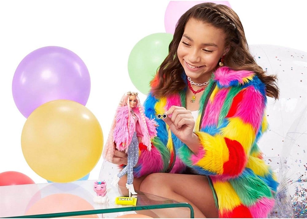 Barbie Extra - Pembe Ceketli Bebek GRN28 Barbie GRN28