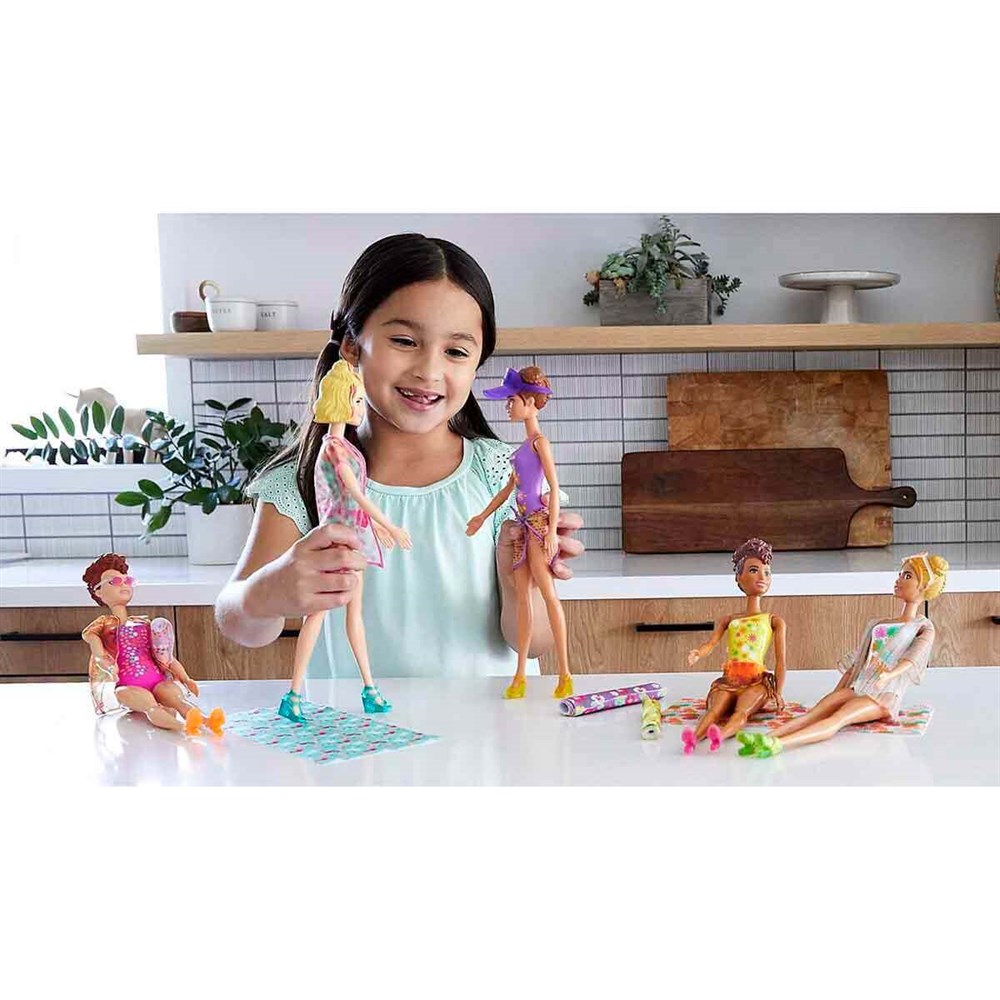 Barbie Color Reveal Renk Değiştiren Sürpriz Barbie Kum ve Güneş S3 GWC57 Barbie GWC57