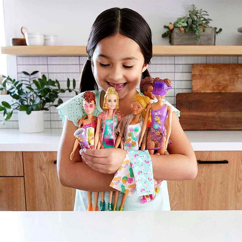 Barbie Color Reveal Renk Değiştiren Sürpriz Barbie Kum ve Güneş S3 GWC57 Barbie GWC57