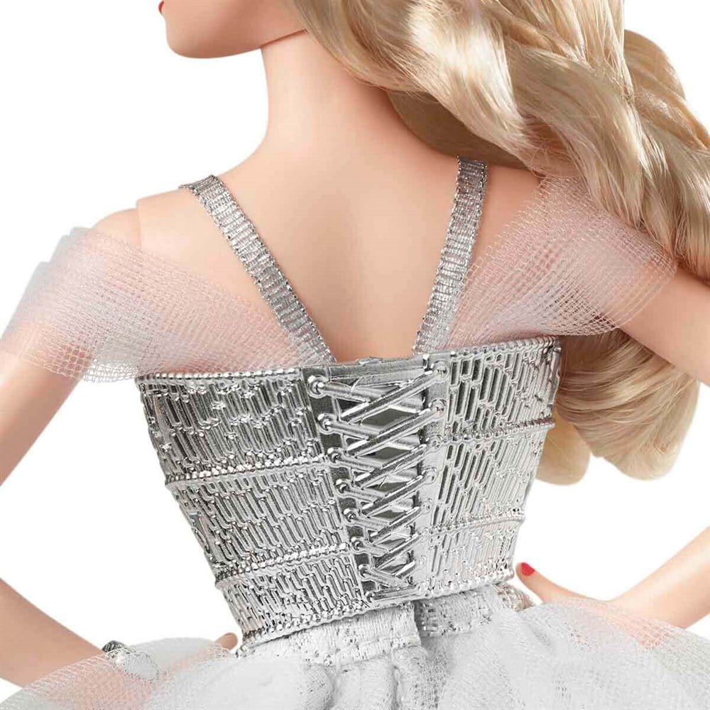Barbie 2021 Mutlu Yıllar Bebeği GXL18 Barbie GXL18