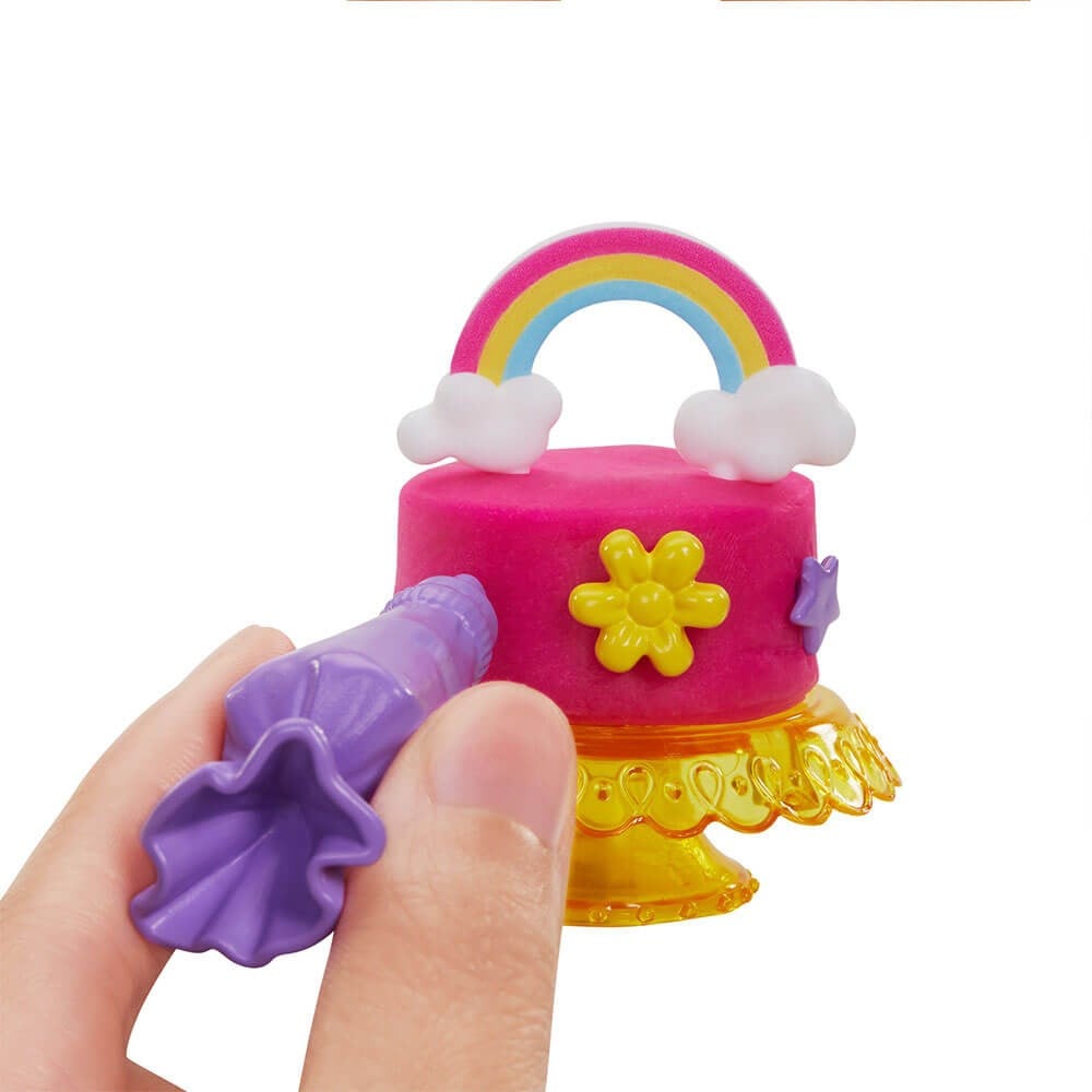 Barbie'nin Pasta Dükkanı Oyun Seti HGB73 Barbie HGB73