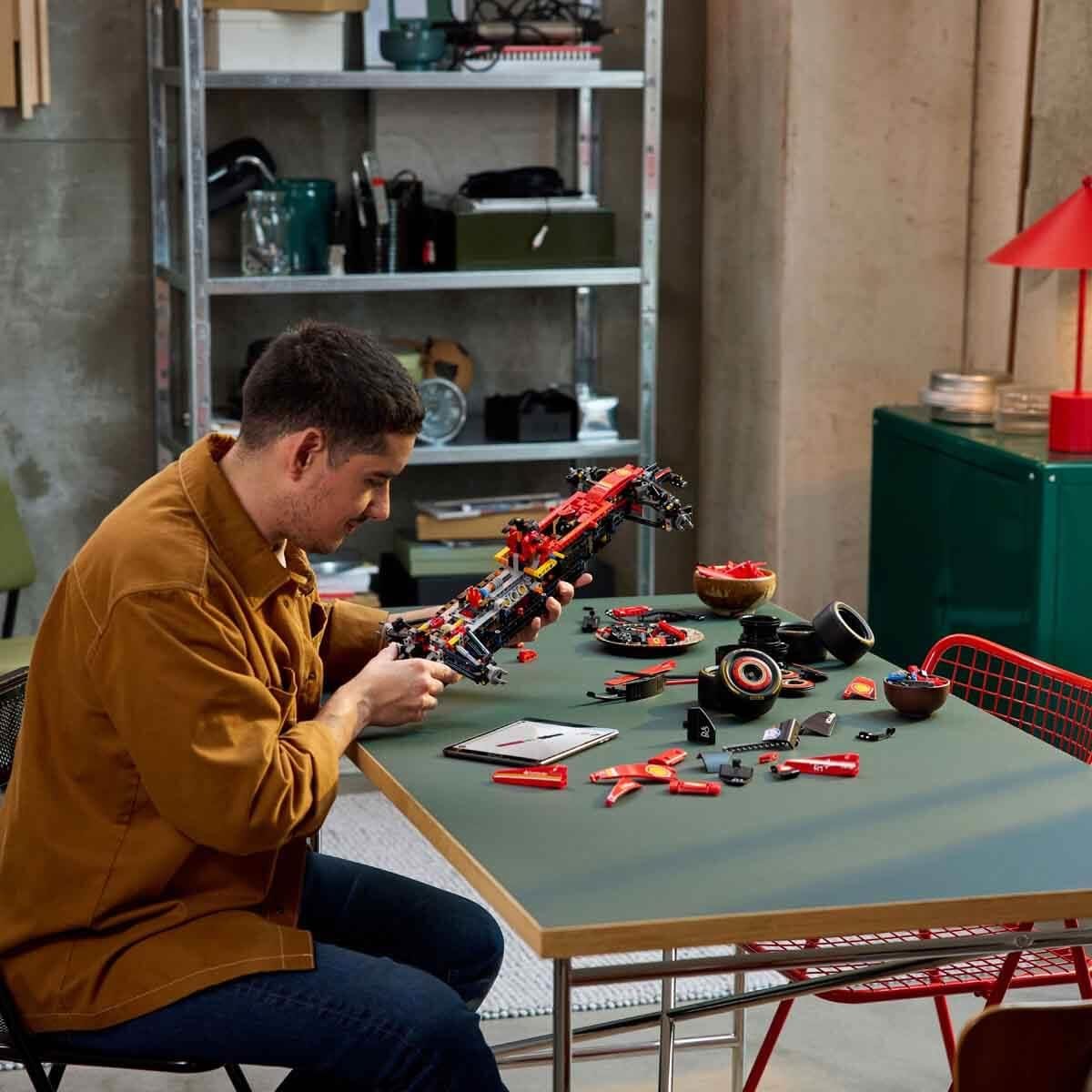 LEGO TECHNIC FERRARI SF-24 F1 ARABA 42207 Diğer LMT42207