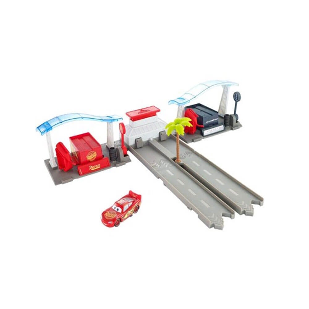Cars 3 Film Sahneleri Florida Yarışı Pitstop Dvt46-Fbh01 Cars FBH01