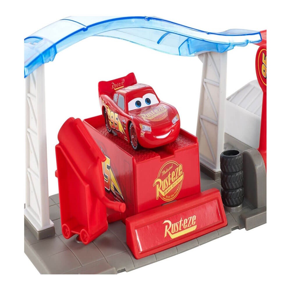 Cars 3 Film Sahneleri Florida Yarışı Pitstop Dvt46-Fbh01 Cars FBH01
