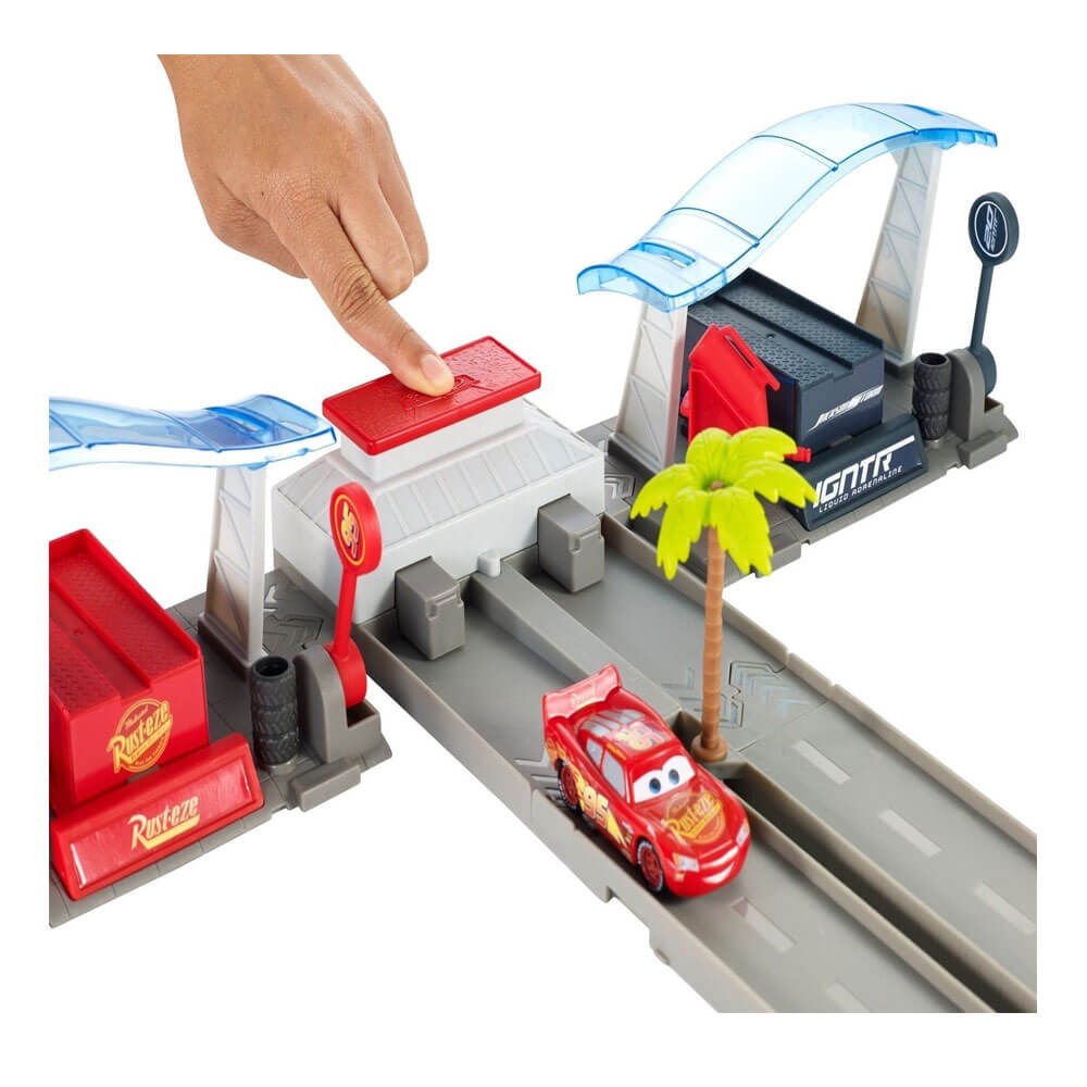 Cars 3 Film Sahneleri Florida Yarışı Pitstop Dvt46-Fbh01 Cars FBH01