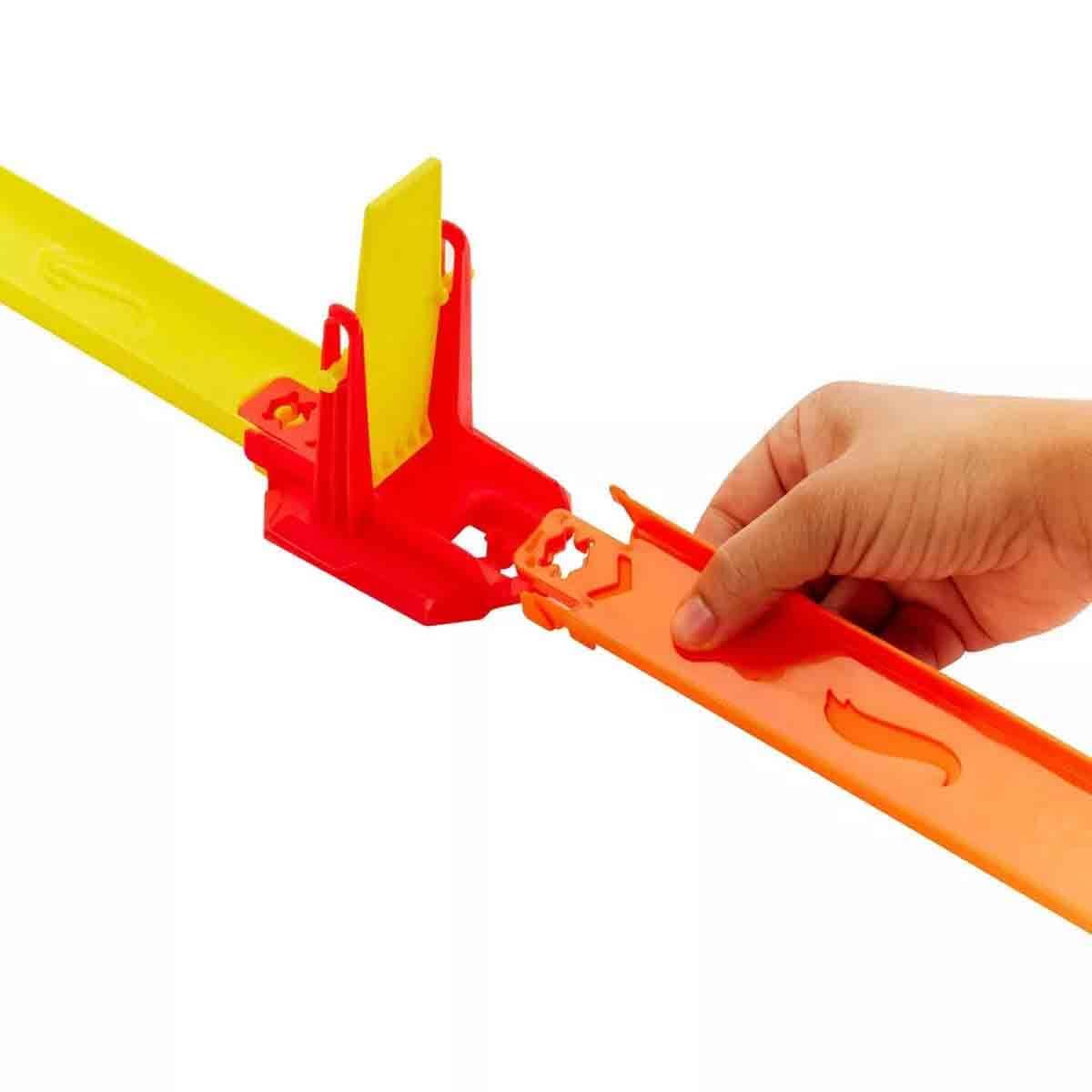 HOT WHEELS HOT ONES OTOYOL OYUN SETI JFD11 Diğer JFD11