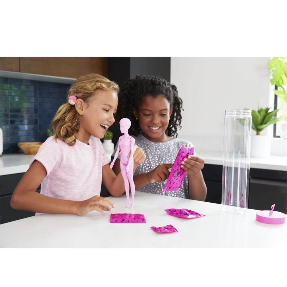 BARBIE COLOR REVEAL REN KDEGISTIREN SURPRIZ BEBEKLER SERI 1 GMT48 Diğer GMT48