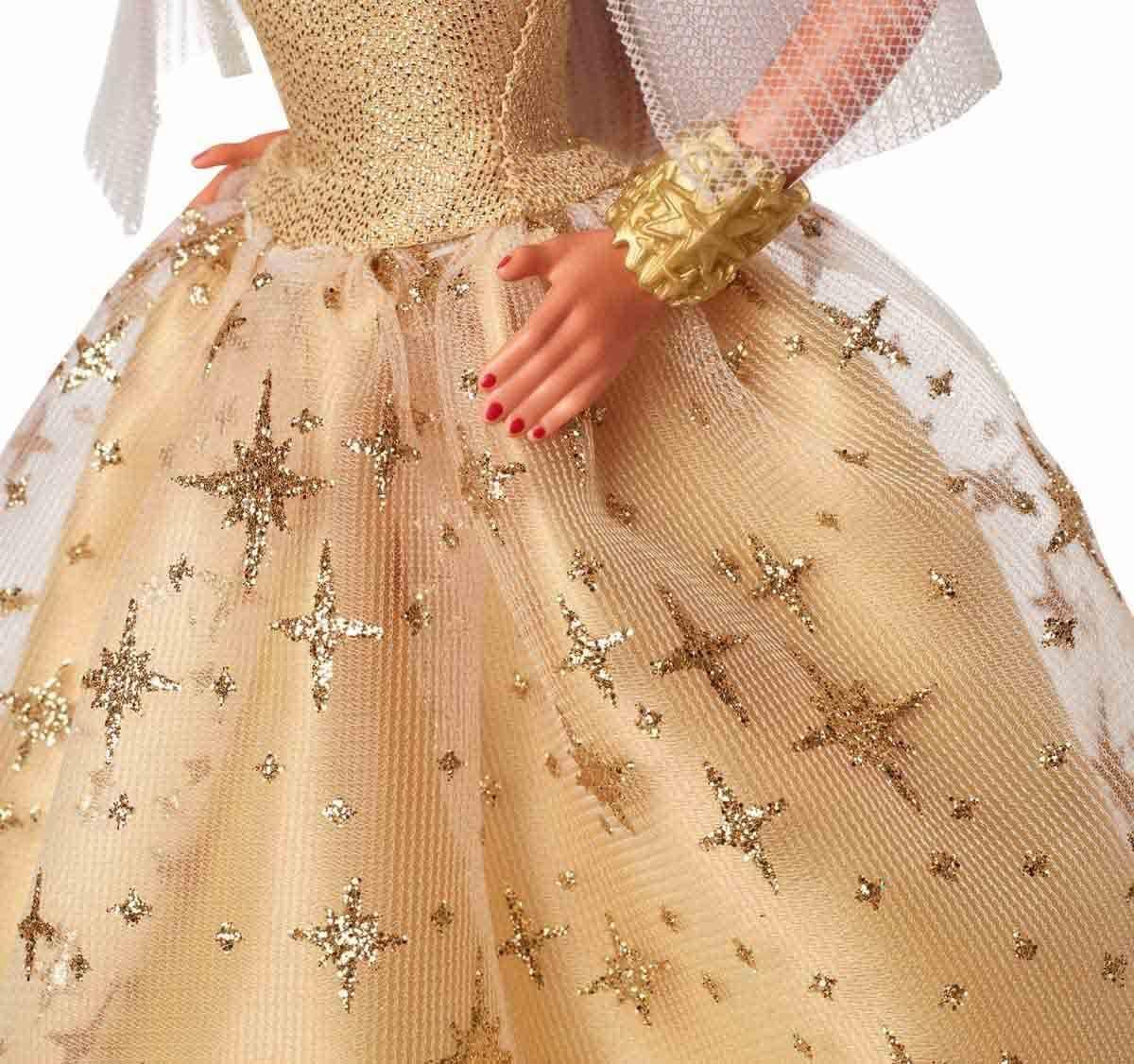 BARBIE 2023 MUTLU YILLAR BEBEGI HJX06 Diğer HJX06