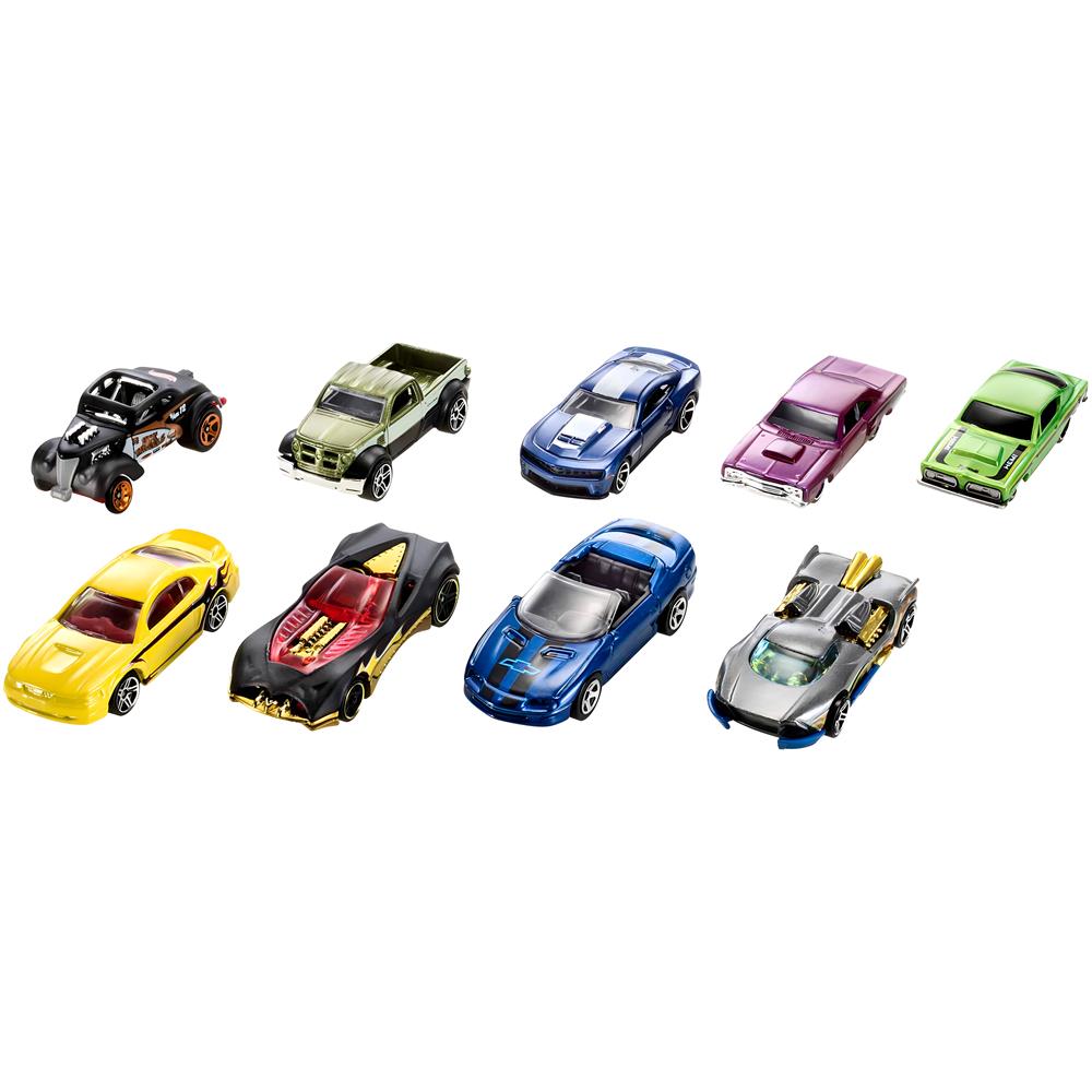 Hot-Wheels-9'lu Araba X6999.jpg