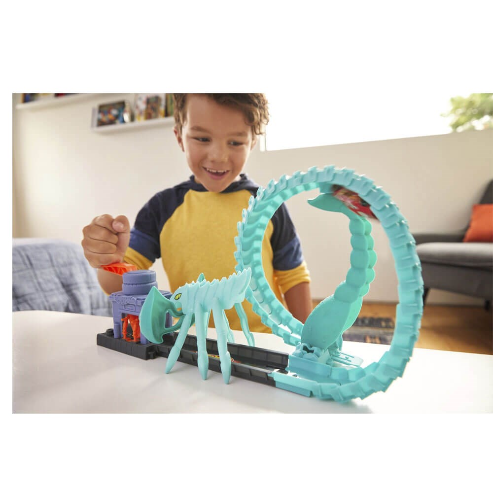 Hot Wheels Şehirde Yaratık Macerası Akrep Saldırısı FNB05-GTT67 Enchantimals GTT67