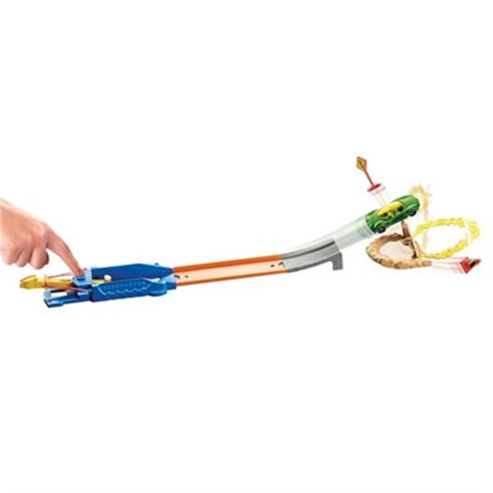 Hot Wheels Yüksek Atlayış Yarış Seti DNN77
