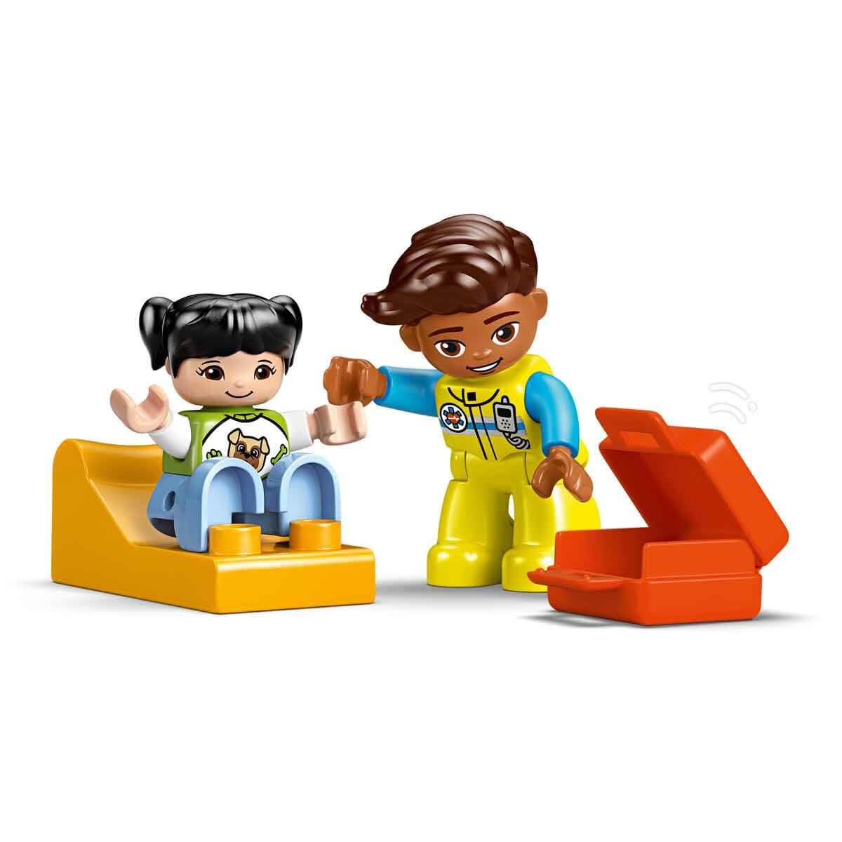 LEGO DUPLO AMBULANS VE SURUCU 10447 Diğer LED10447