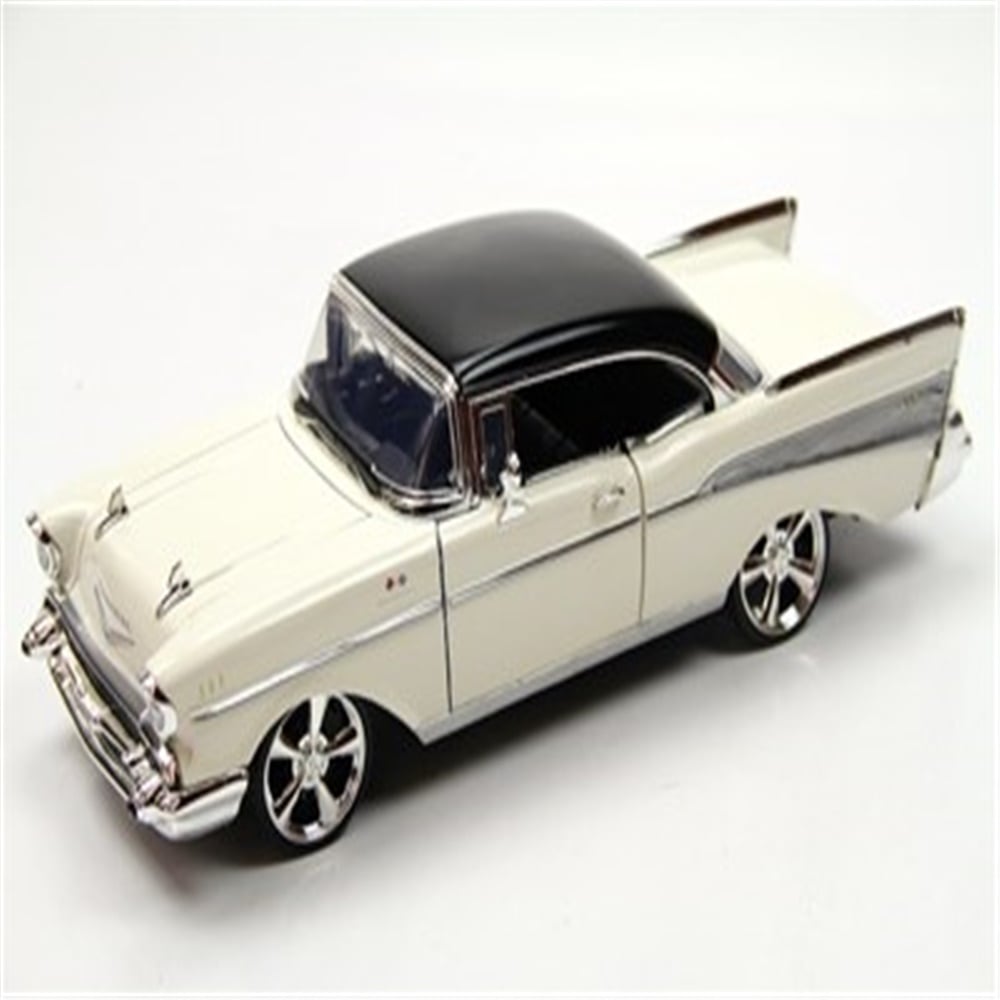 1.18 1957 CHEVY BELAİR
