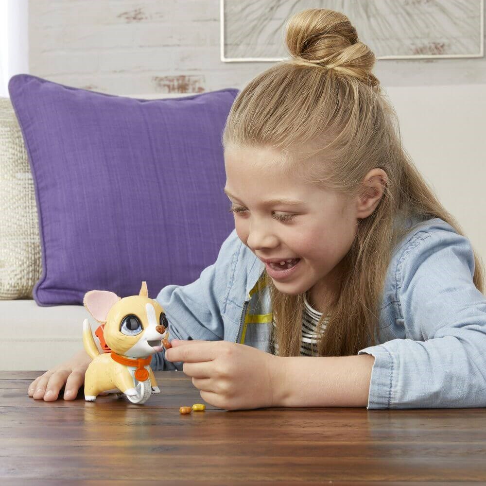 Furreal Yürüyen Kaka Yapan Minik Dostlarım Corgi Köpek E8899-E8950 Fur Real E8950