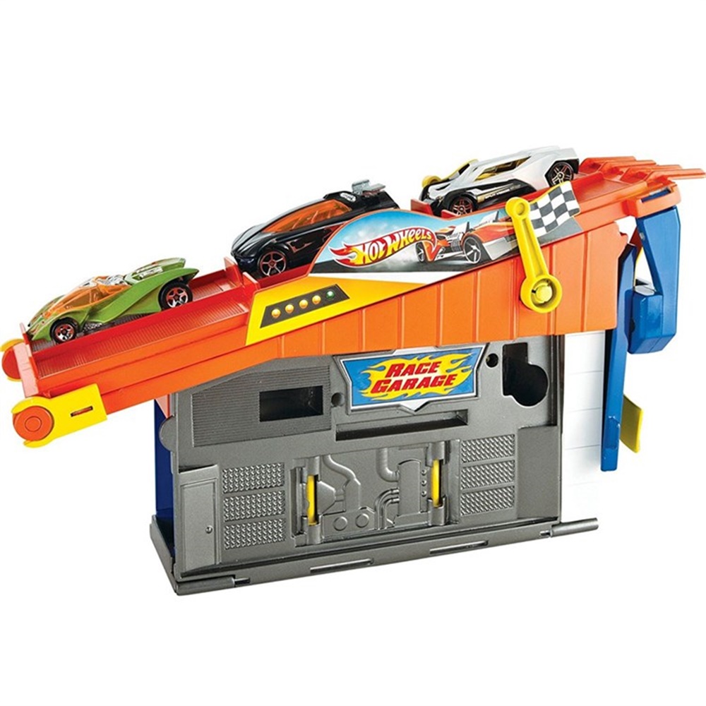 Hot Wheels Çatı Yarışı Oyun Seti DRB29