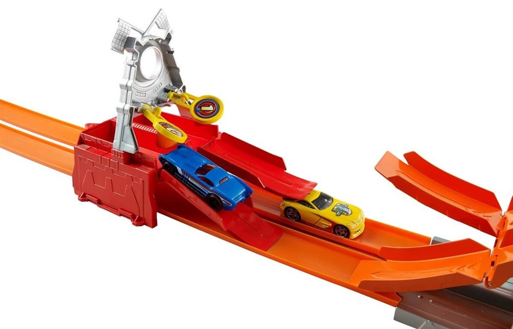 Hot Wheels Yüksek Skor Atlayışı Yarış Seti Hızlı Geçiş Parkuru BGJ24-CFC30 Hot Wheels CFC30