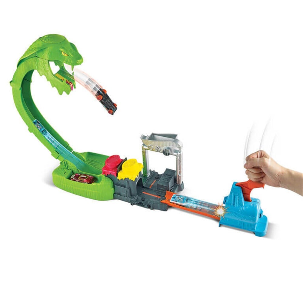 Hot Wheels Zehirli Yılanla Çarpışma Oyun Seti GTT93 Hot Wheels GTT93