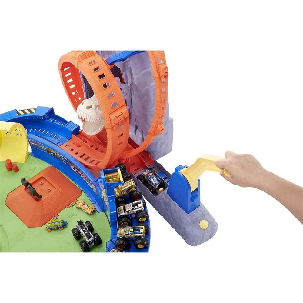 HOT WHEELS MONSTER TRUCKS VOLKANIK ALANDA MACERA OYUN SETI GYL14 Hot Wheels GYL14