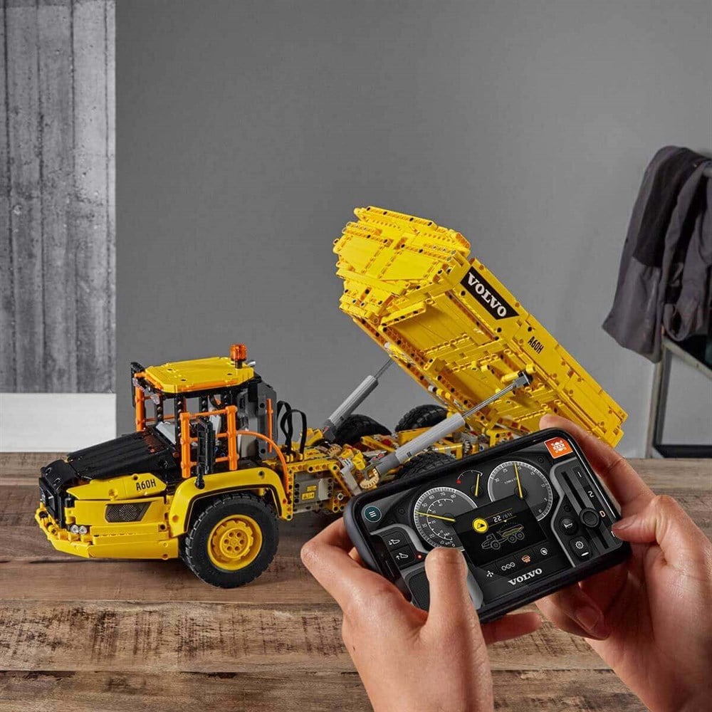 LEGO TECHNIC 6X6 VOLVO MAFSALLI KAMYON 2193 Lego LMT42114