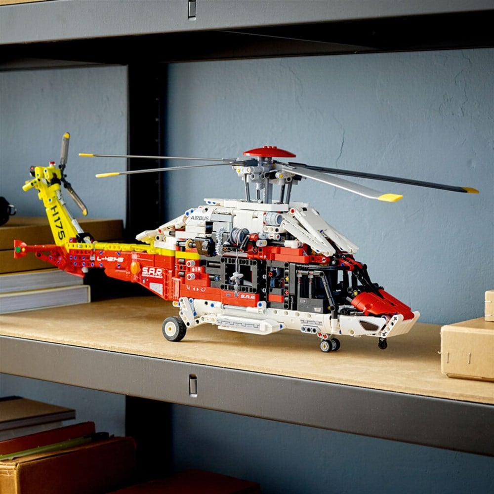 LEGO Technic Airbus H175 Kurtarma Helikopteri 42145 Lego LMT42145
