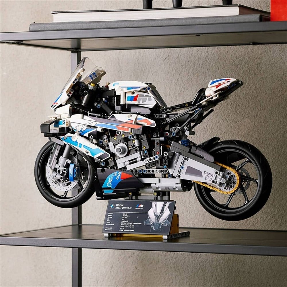 LEGO Technic 42130 BMW M 1000 RR LEGO LZC42130