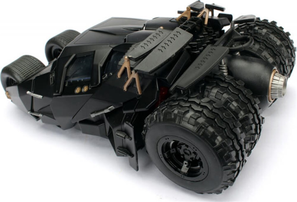 1:24 Batman The Dark Night Batmobile Simba SMB 253215005