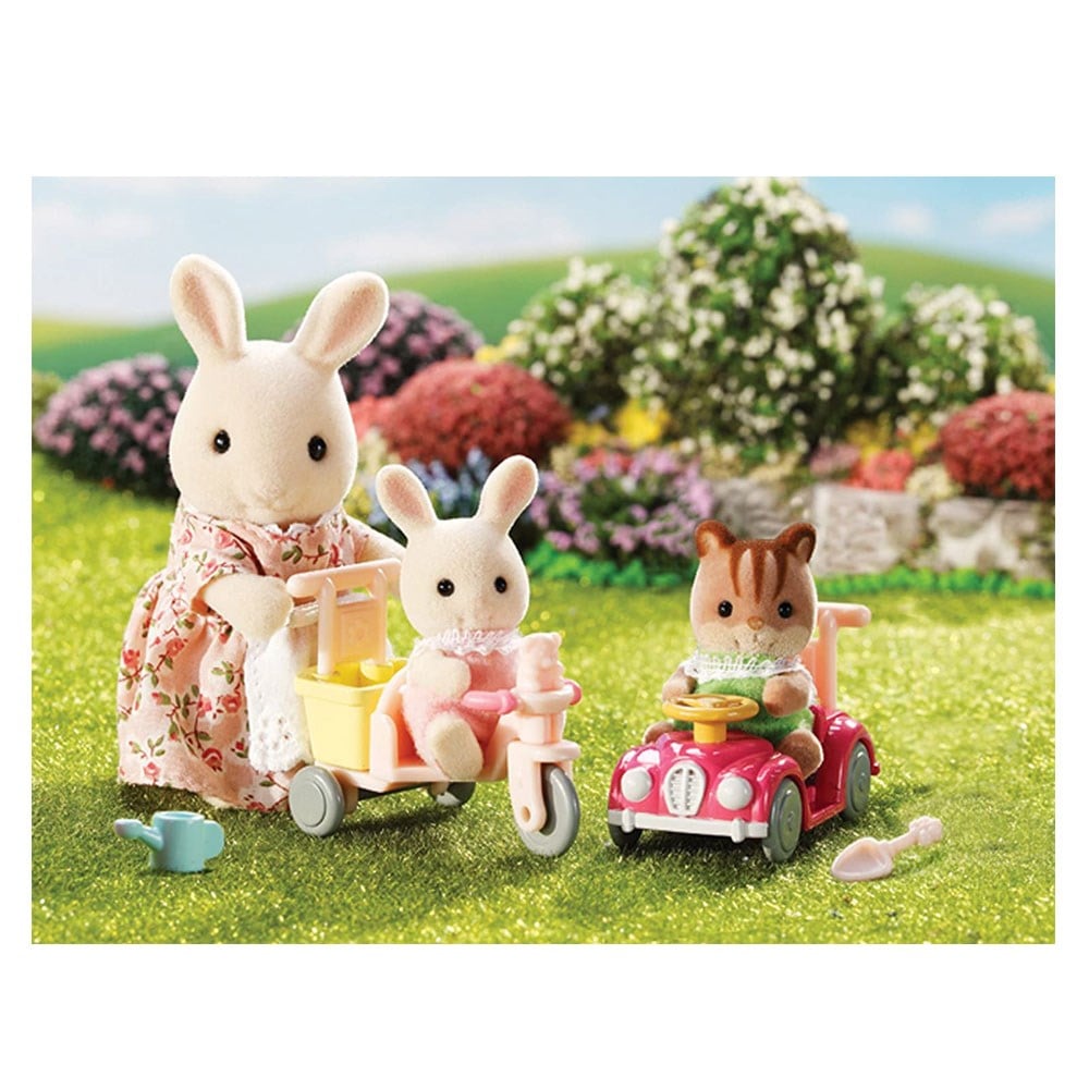 Sylvanian Families Bebekler Gezintide 5040 Sylvanian Families ESF5040