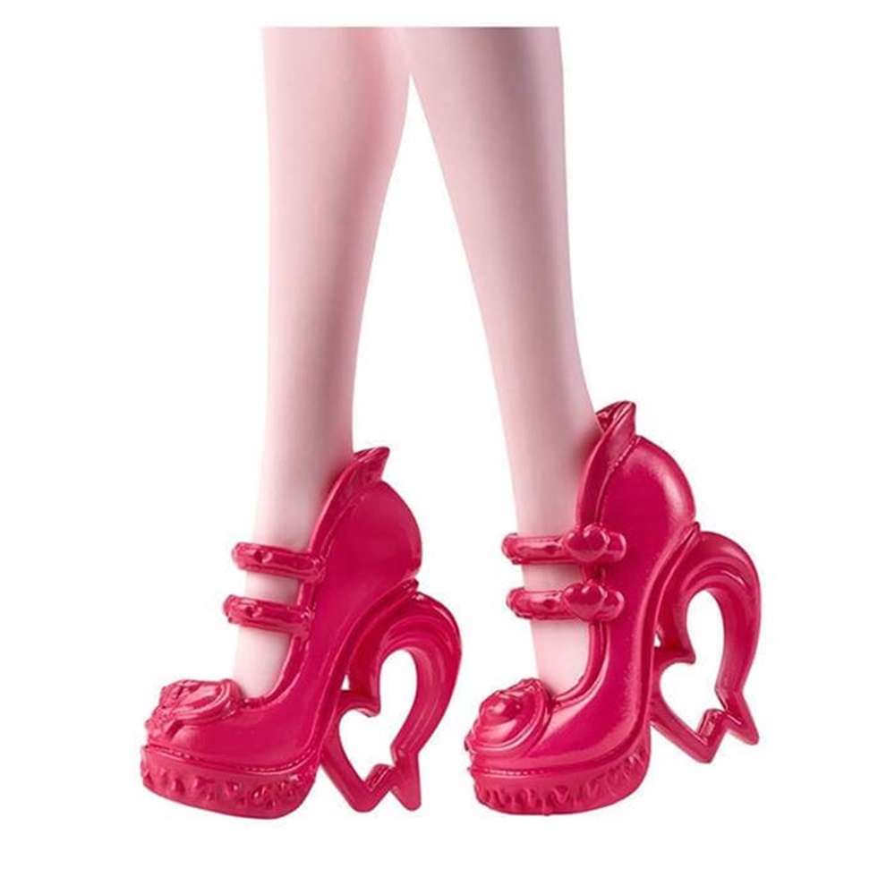 MONSTER HIGH ACAYIP ARKADASLAR DRACULAURA Toystop FJJ16