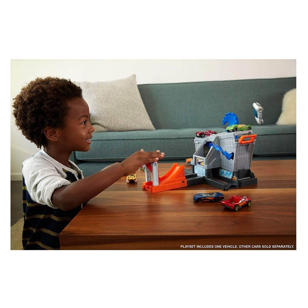 HW SEHIRDE YARATIK MACERASI T-REX GIZLI SALDIRI FNB05-GBF92 Toystop GBF92