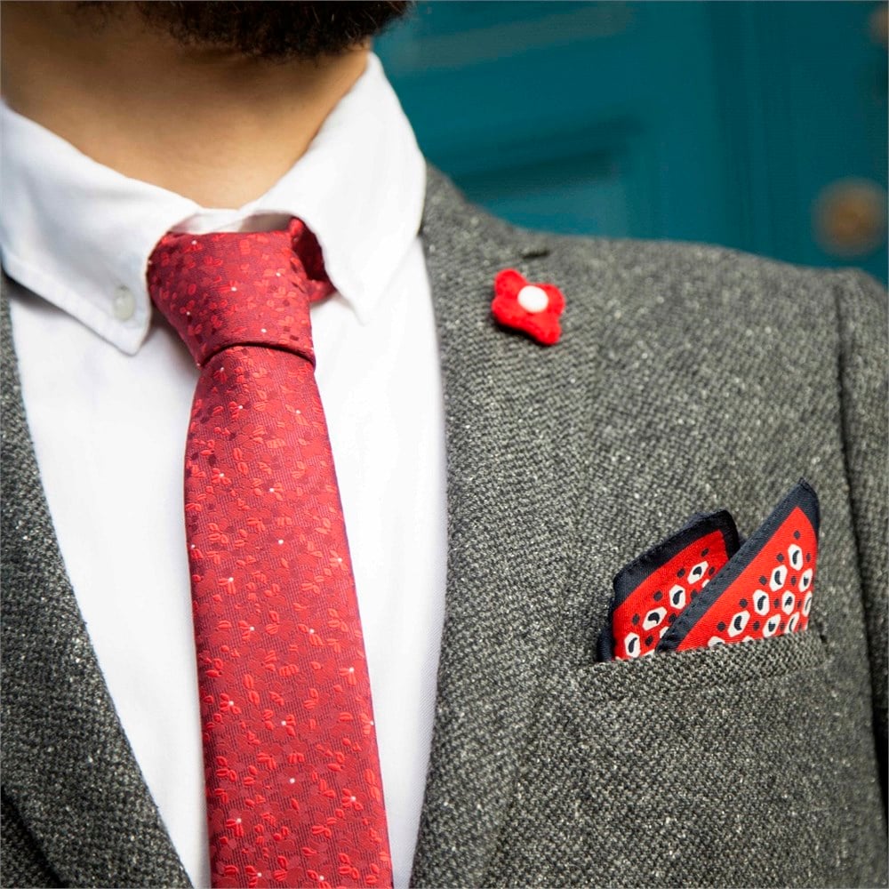 Çiçek Şekilli Broş