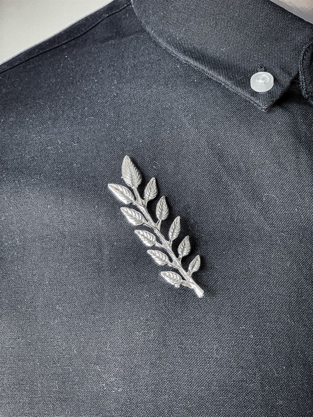 Yaka BroşuCMC20206-2Can Kazaz Edition - Yaprak Yaka Broşu