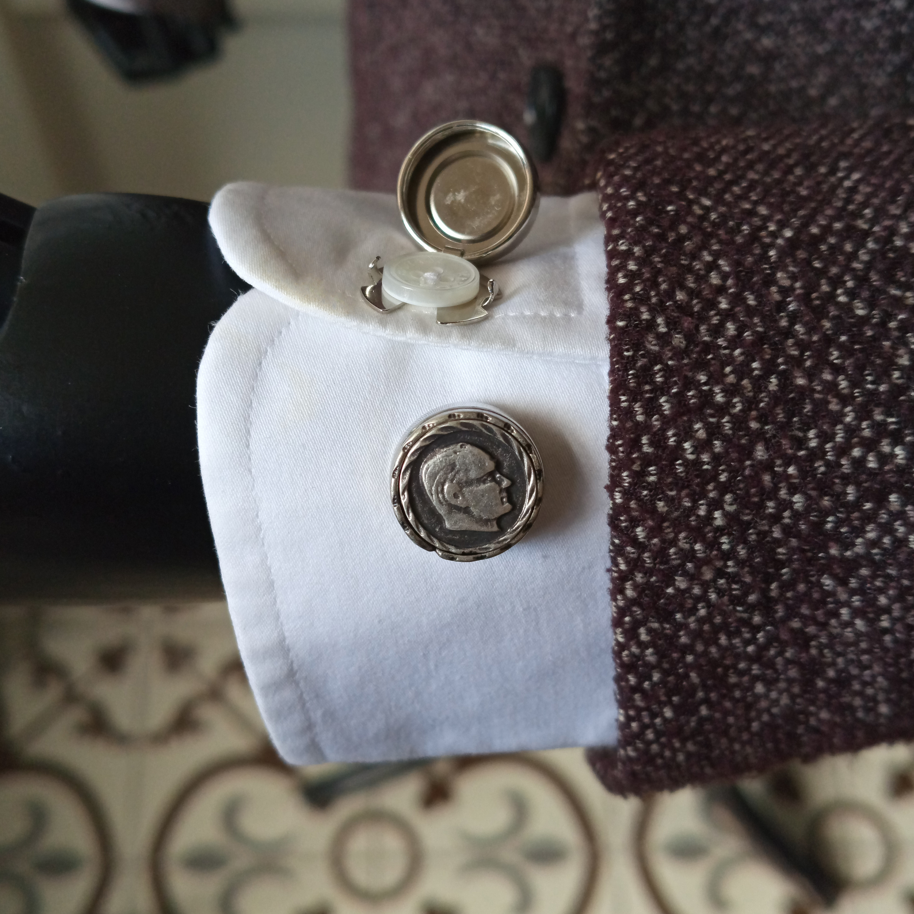 Kol DüğmesiCMC2832Atatürk Figürlü Geçmeli Kol Düğmesi 