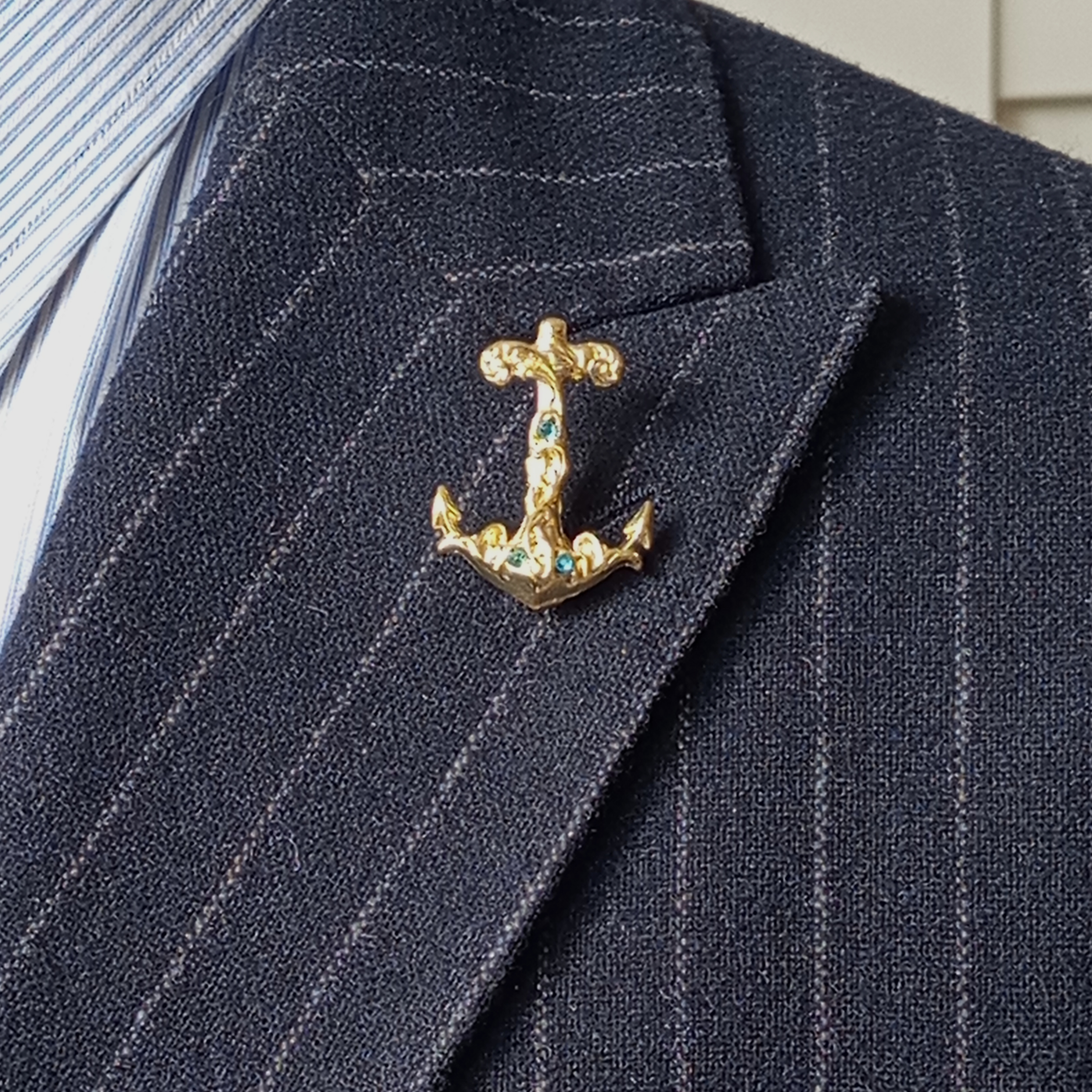 Yaka İğnesi & BroşCMC2835Çapa Figürlü Yaka Broşu