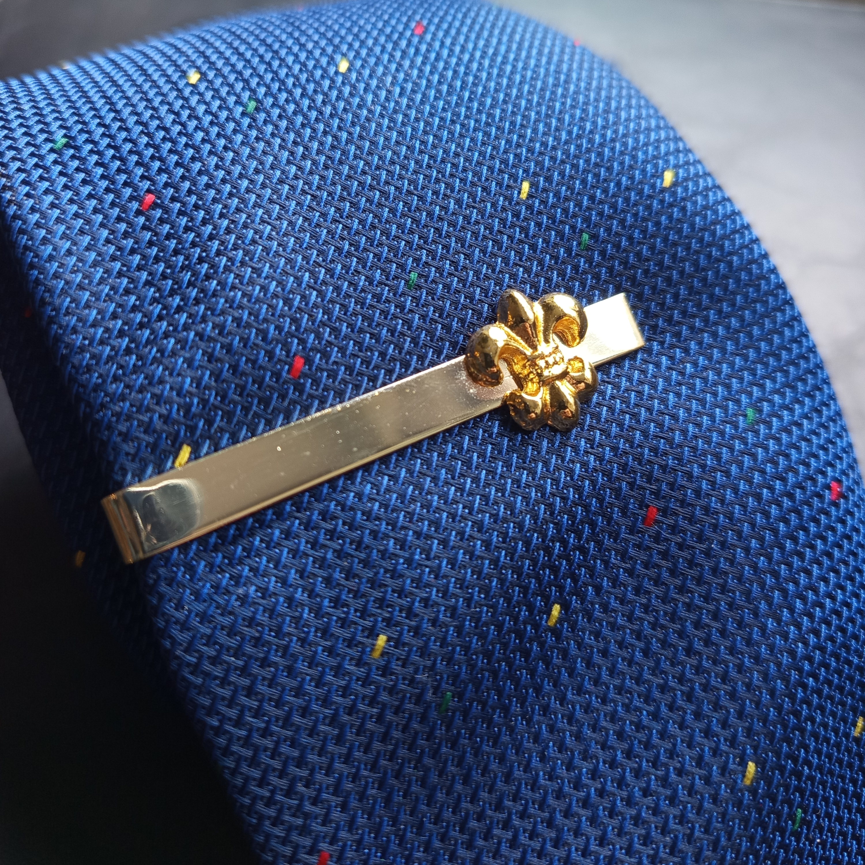 Kravat İğnesiCMC2833Fleur de Lis Figürlü Kravat İğnesi