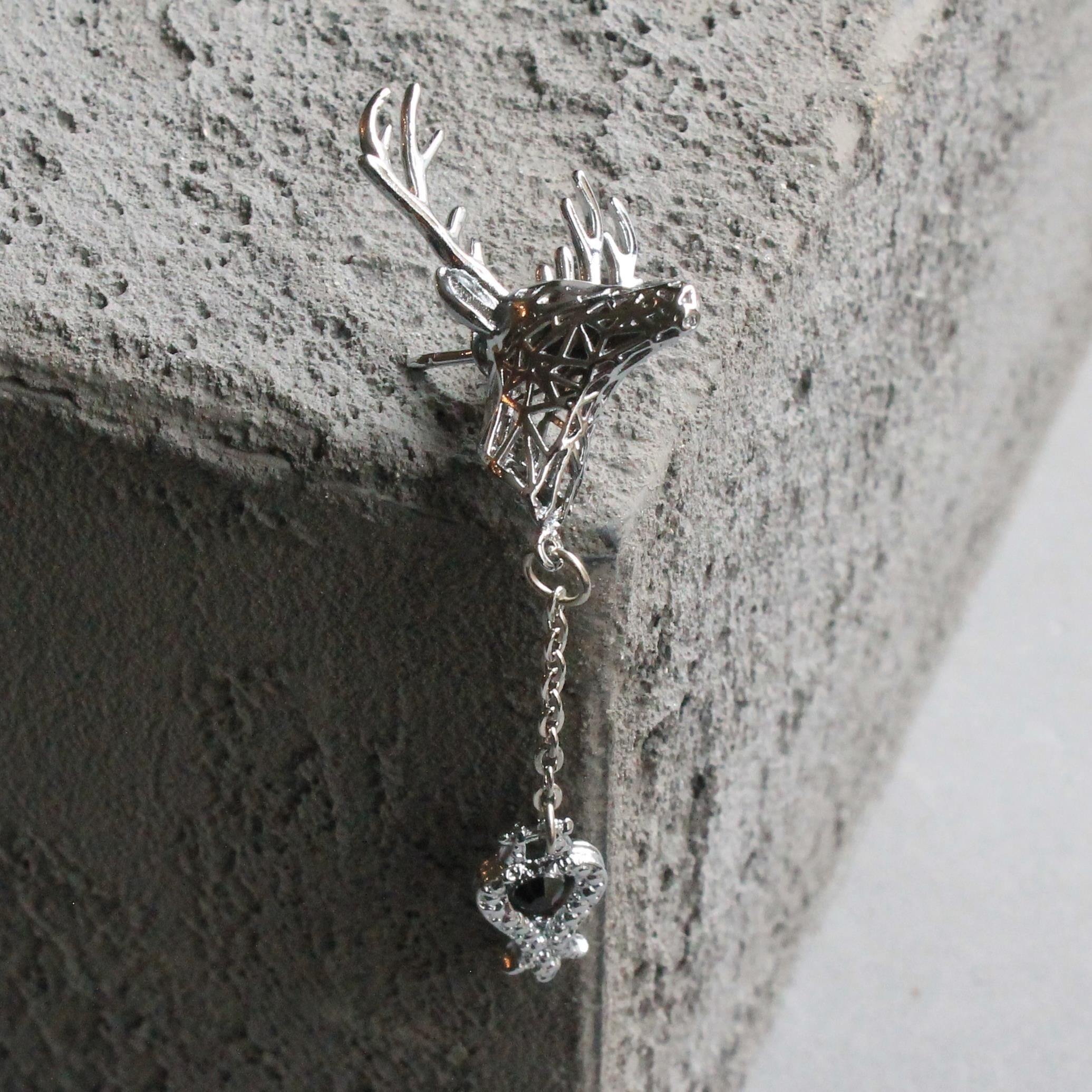 Yaka İğnesi & BroşCMC2326Geyik Figürlü Yaka Broşu