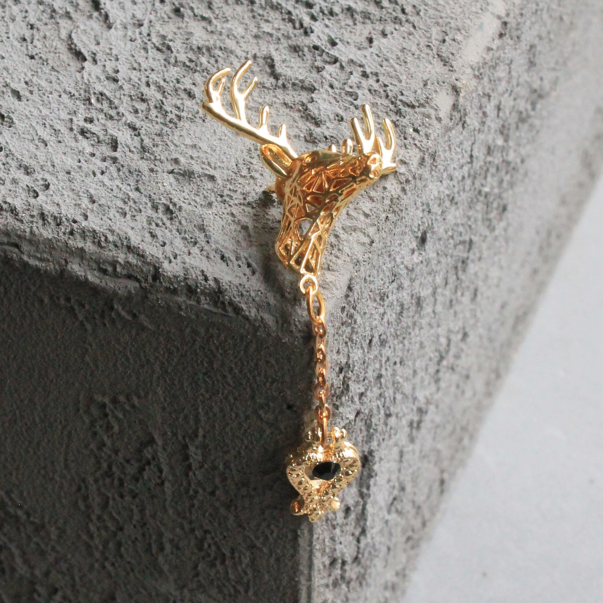 Yaka İğnesi & BroşCMC2325Geyik Figürlü Yaka Broşu