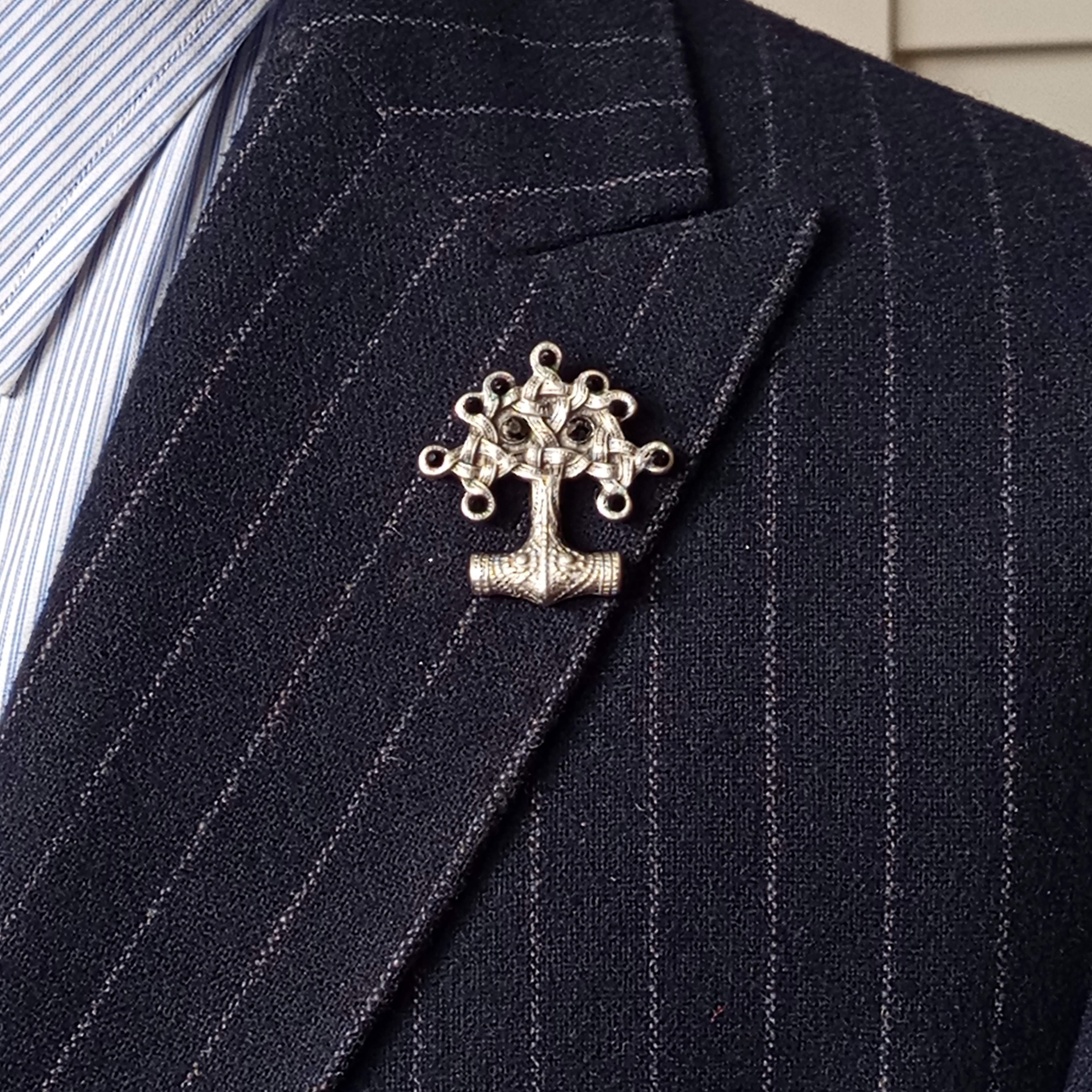 Yaka İğnesi & BroşCMC2840Hayat Ağacı Figürlü Yaka Broşu