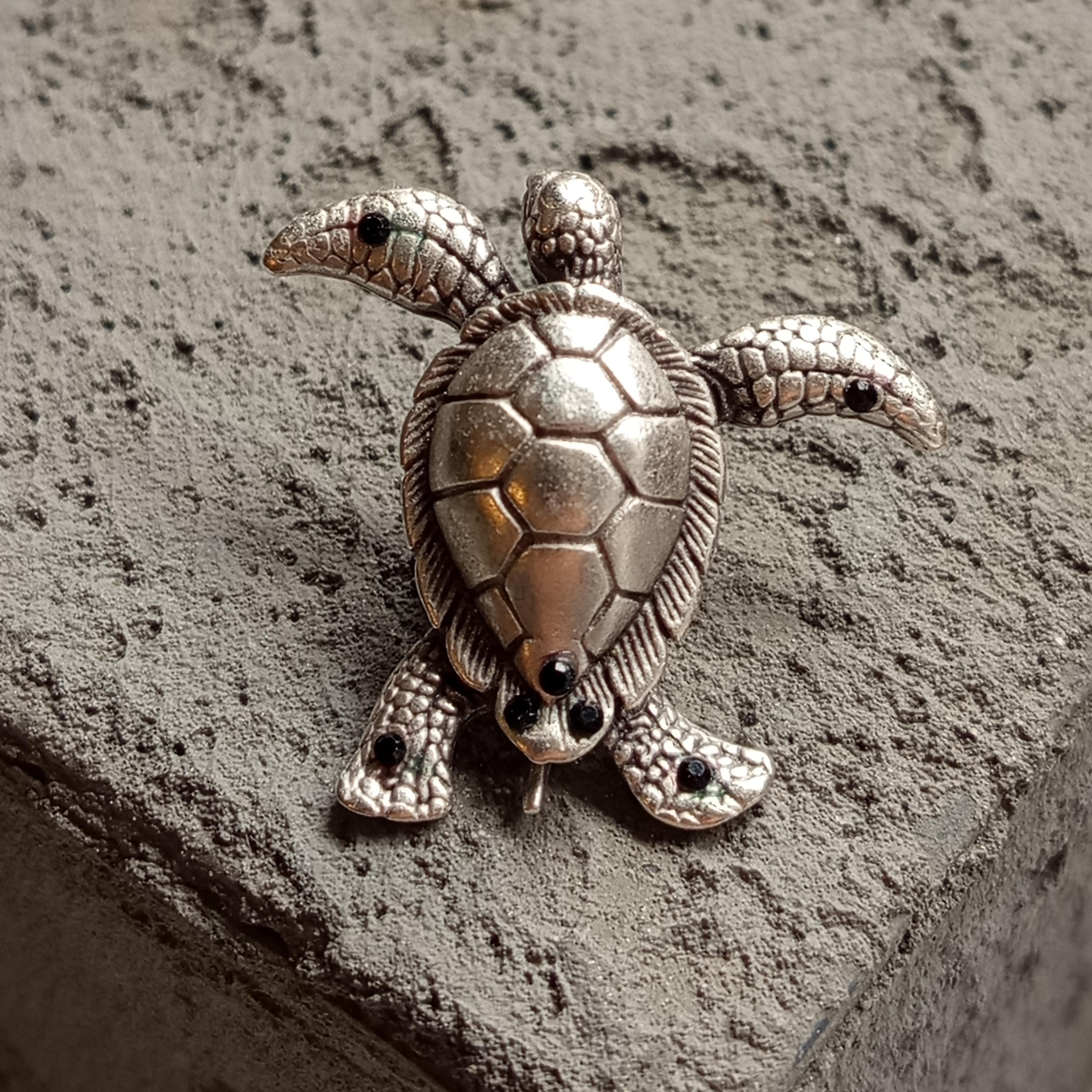 Yaka İğnesi & BroşCMC2841Kaplumbağa Figürlü Yaka Broşu