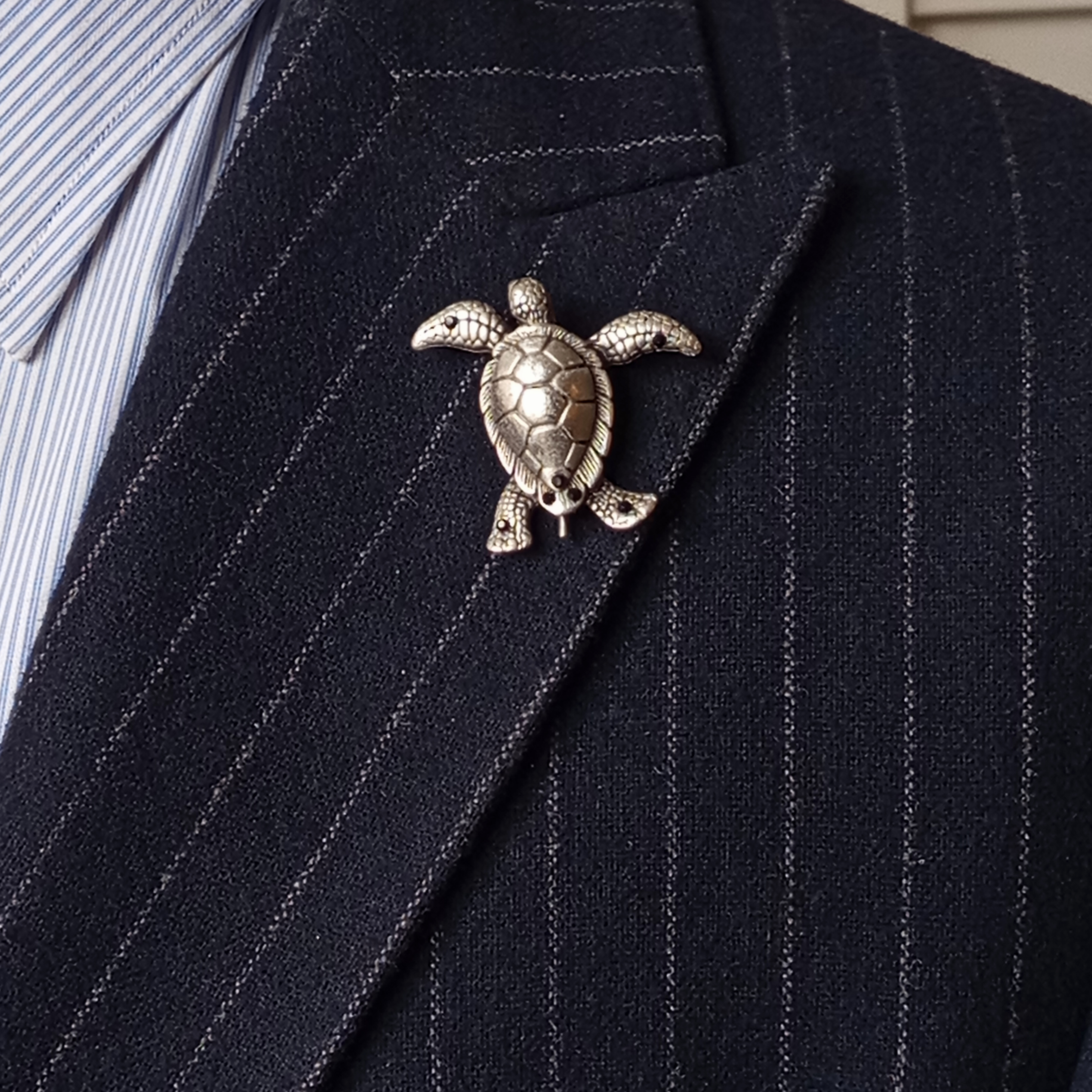 Yaka İğnesi & BroşCMC2841Kaplumbağa Figürlü Yaka Broşu