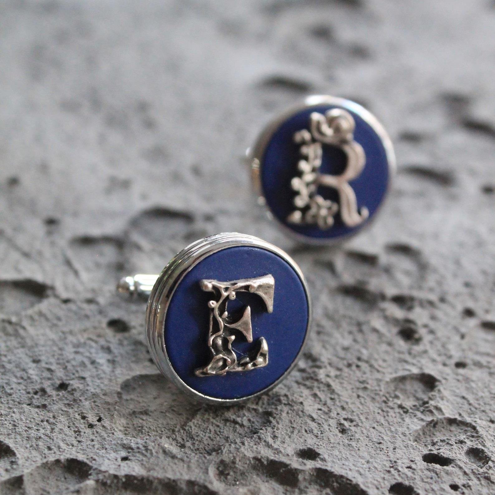 Klasik Kol DüğmesiCMC9465Kişiye Özel Harfli Klasik Kol Düğmesi