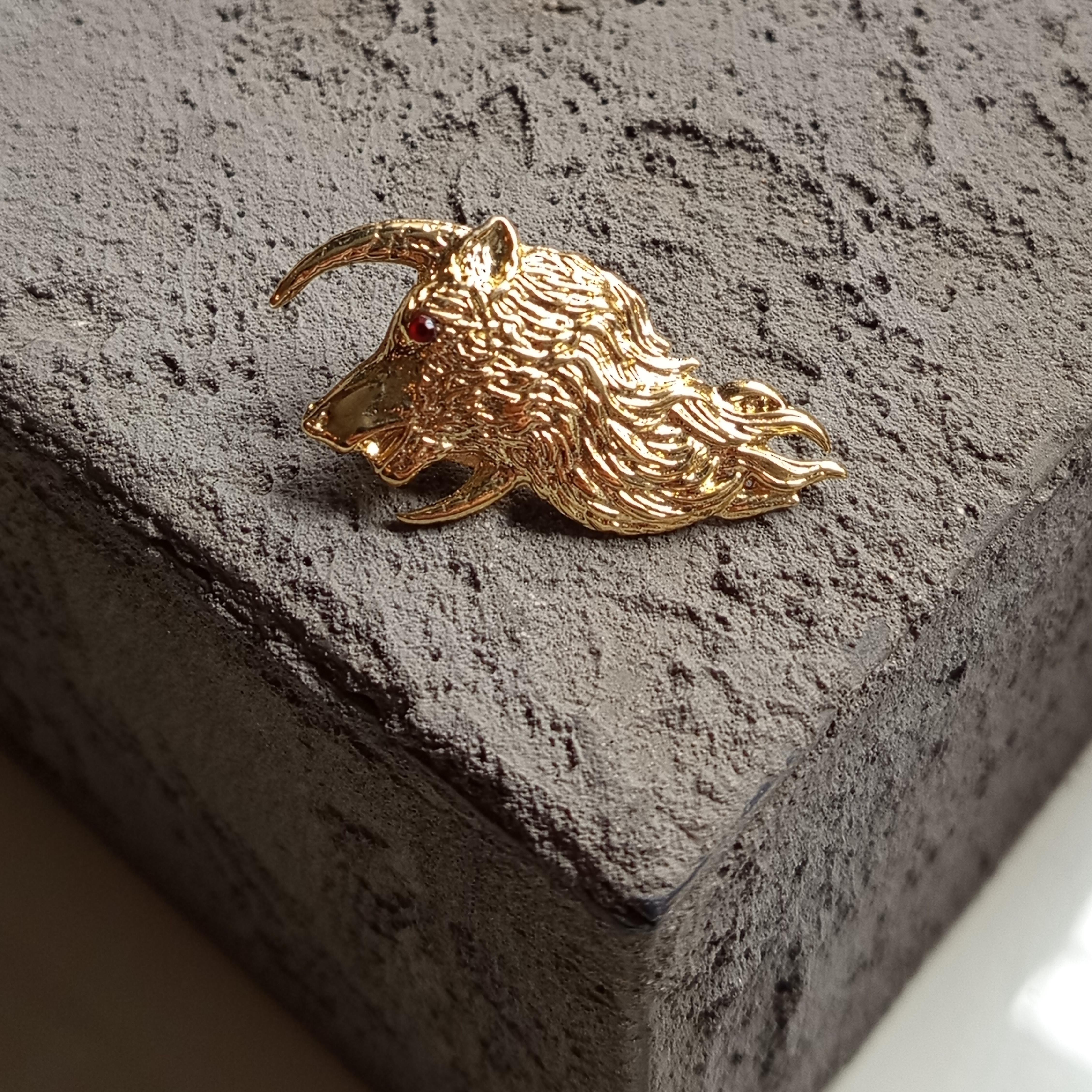 Yaka İğnesi & BroşCMC2838Kurt Figürlü Yaka Broşu