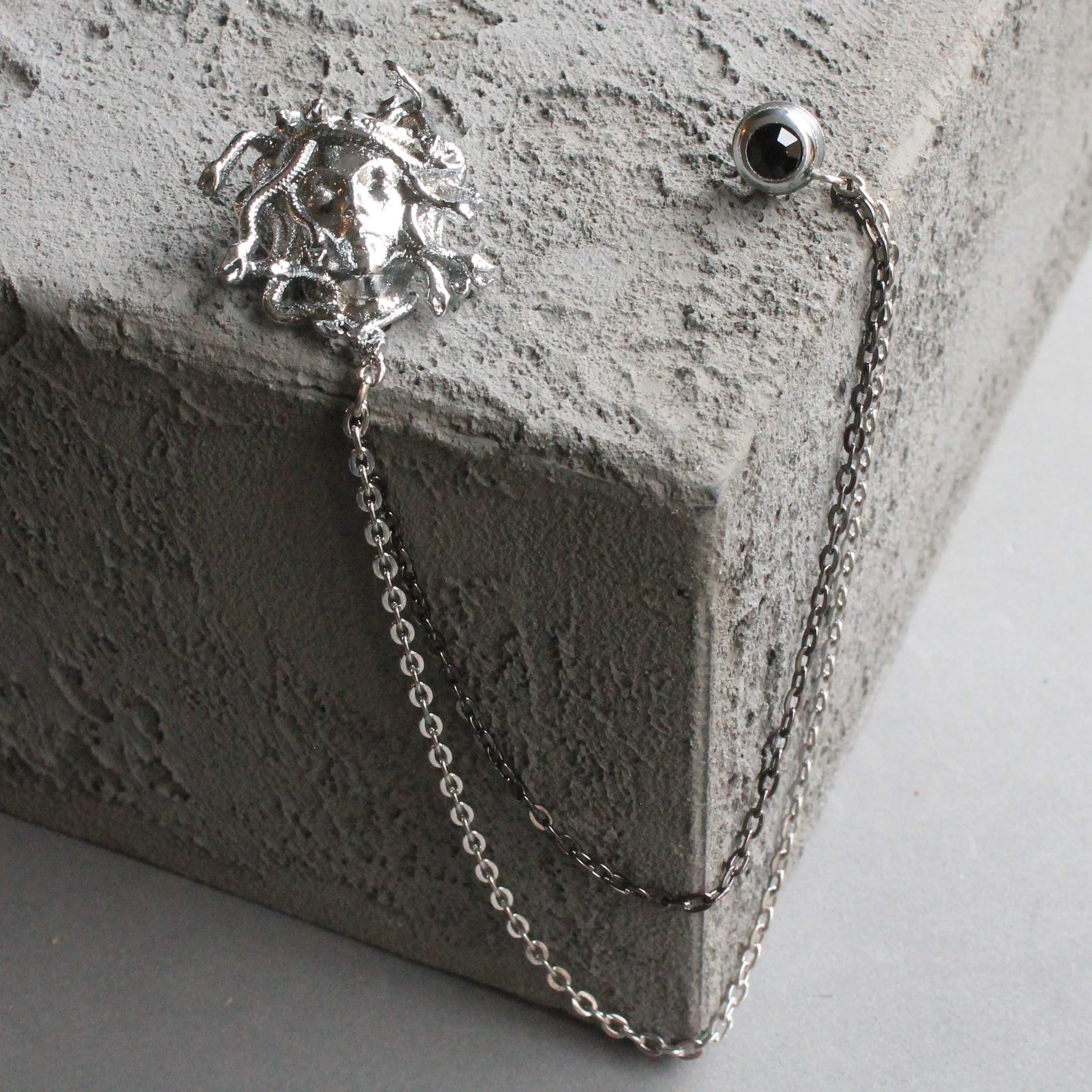 Yaka İğnesi & BroşCMC2320Medusa Figürlü Ceket Yaka İğnesi