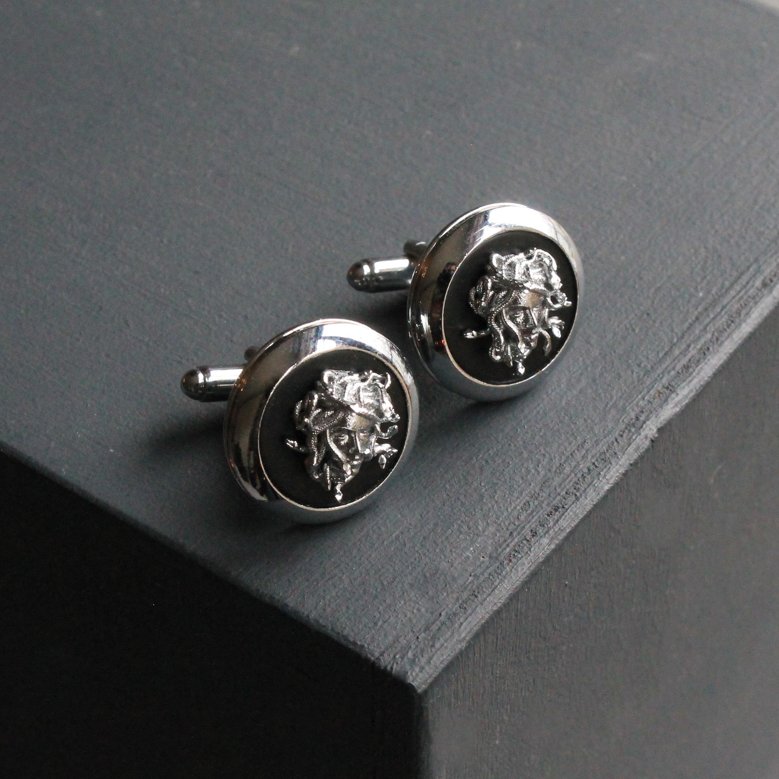 Kol DüğmesiCMC2334Medusa Figürlü Kol Düğmesi 