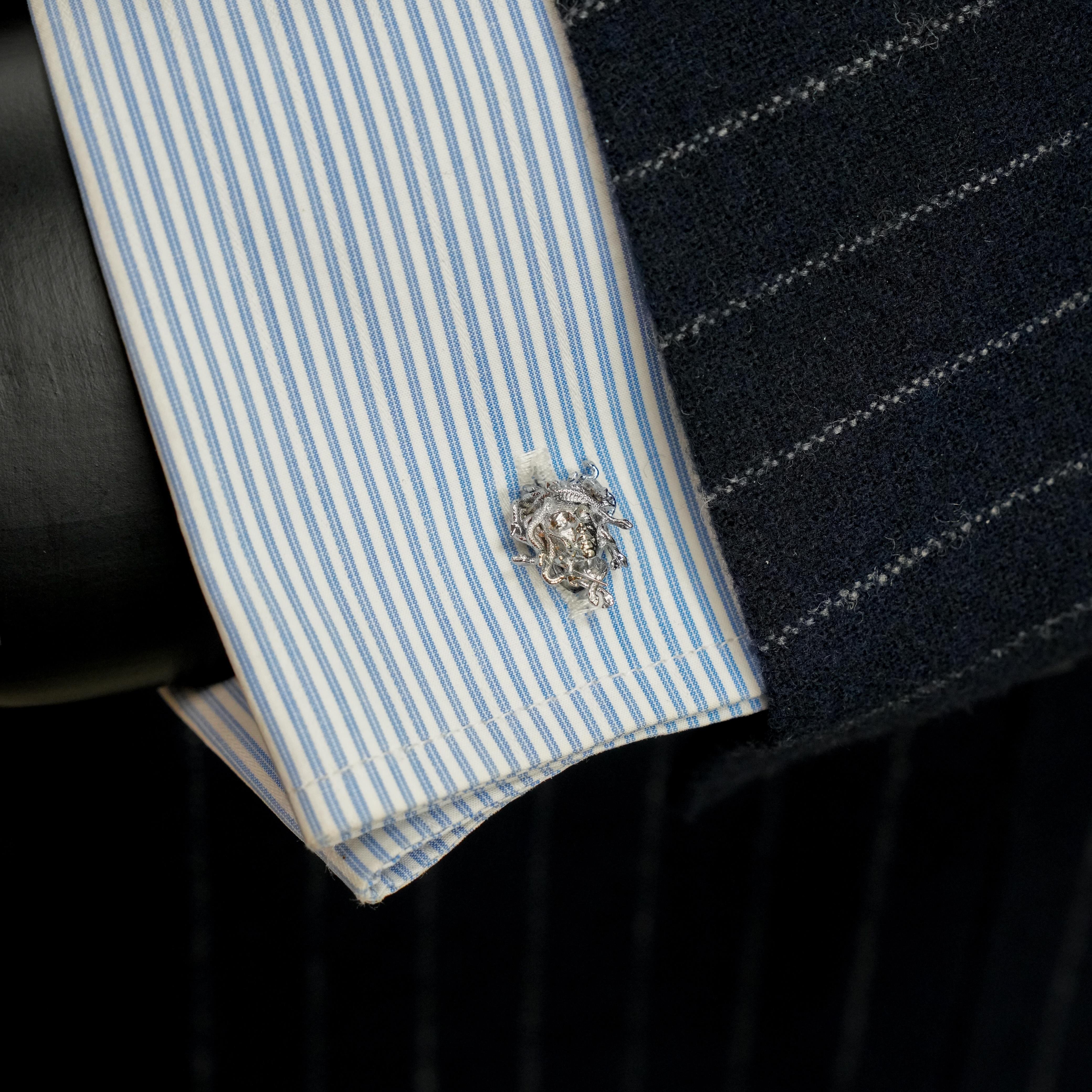 Kol DüğmesiCMC2331Medusa Figürlü Kol Düğmesi 