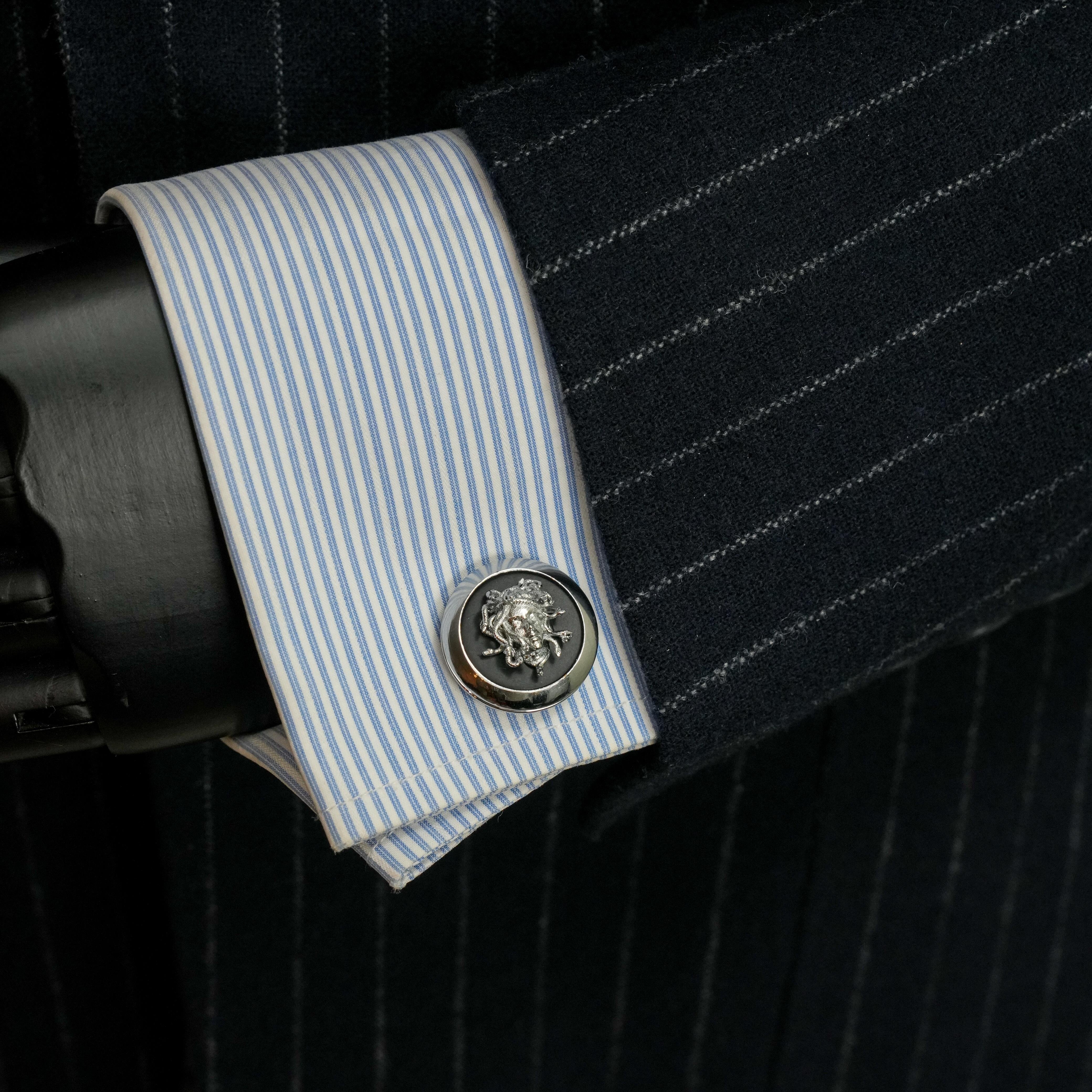 Kol DüğmesiCMC2334Medusa Figürlü Kol Düğmesi 