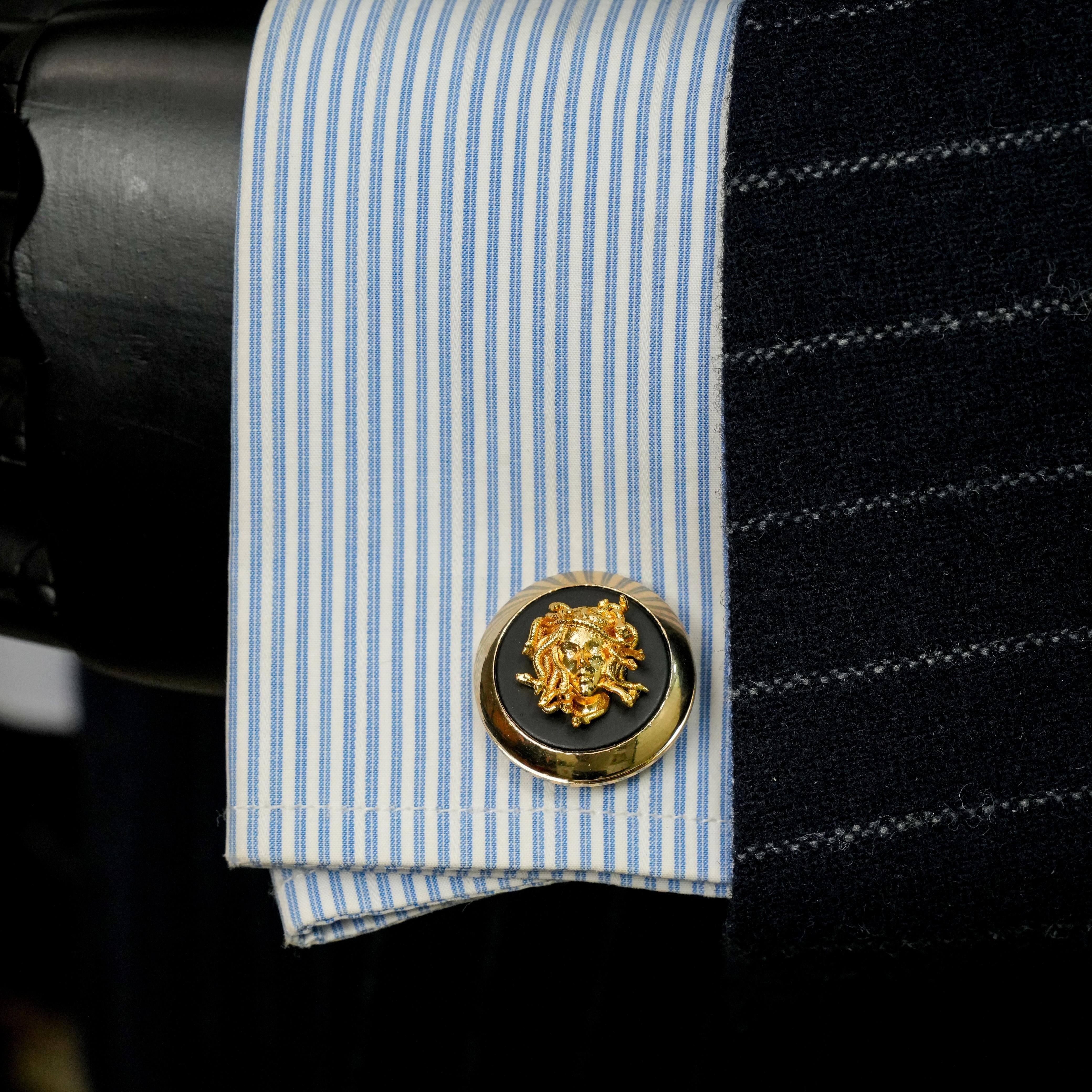 Kol DüğmesiCMC2333Medusa Figürlü Kol Düğmesi 