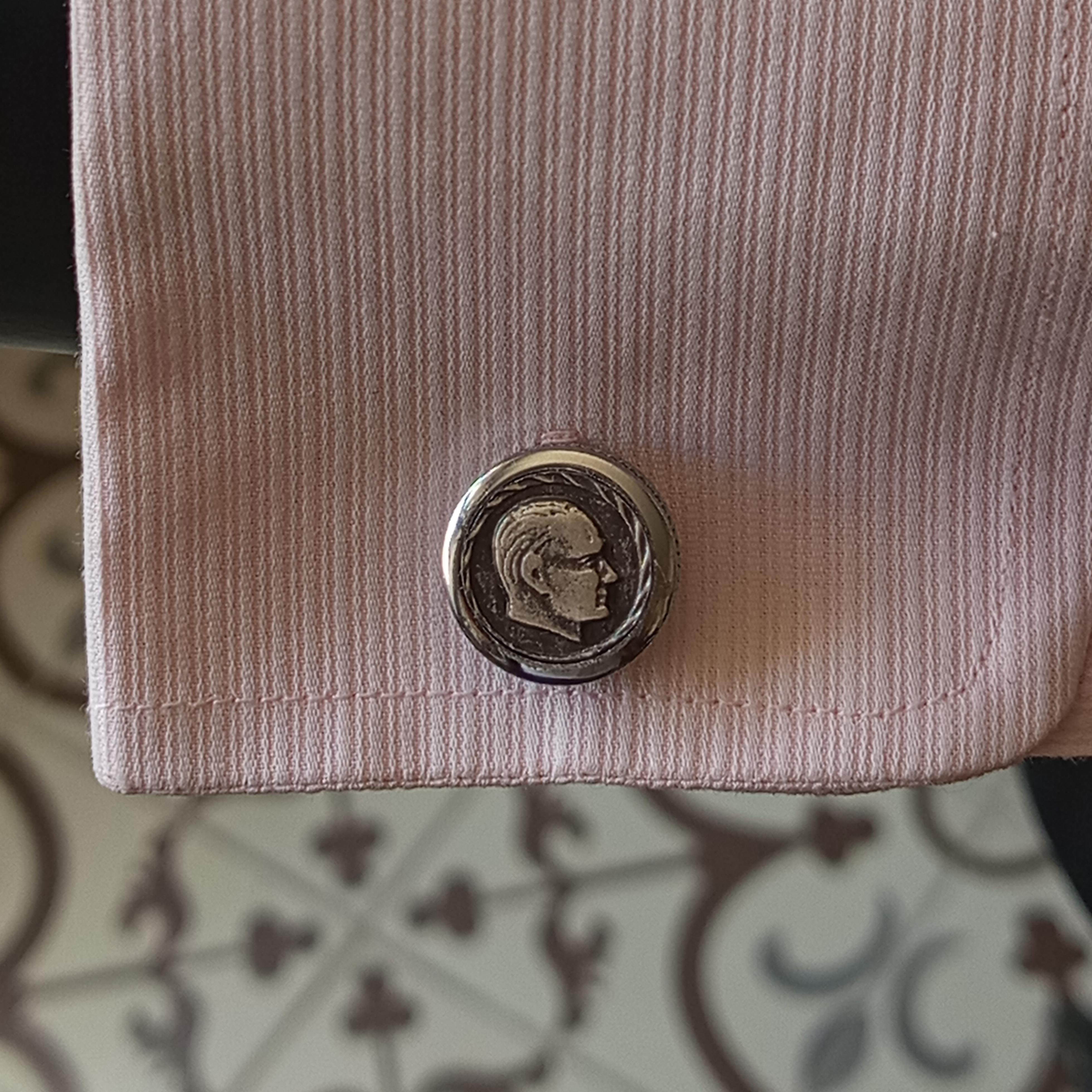 Hediye SetleriCMC2610Mustafa Kemal Atatürk Figürlü Kol Düğmesi ve Kravat İğnesi Seti