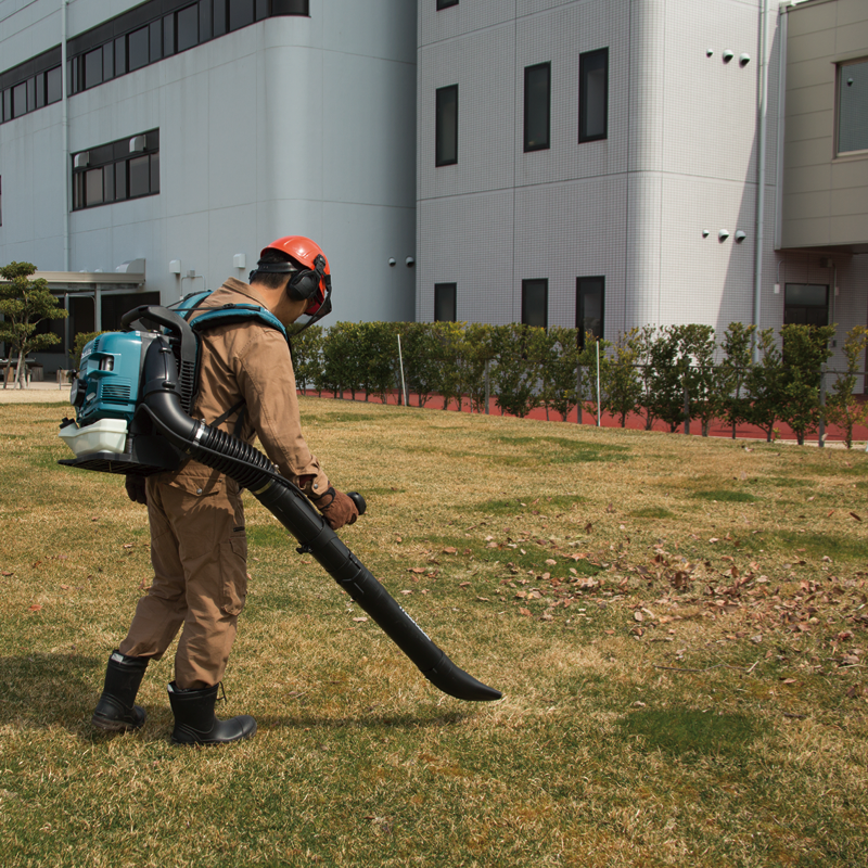 Makita ÜFLEME MAKİNASI 75.6 cc EB7660TH