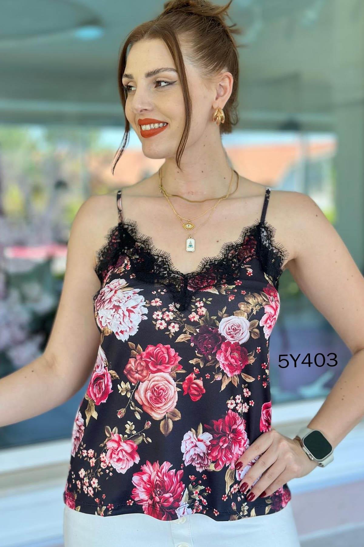 Askısı Ayarlanabilir Dantelli Sandy Bluz