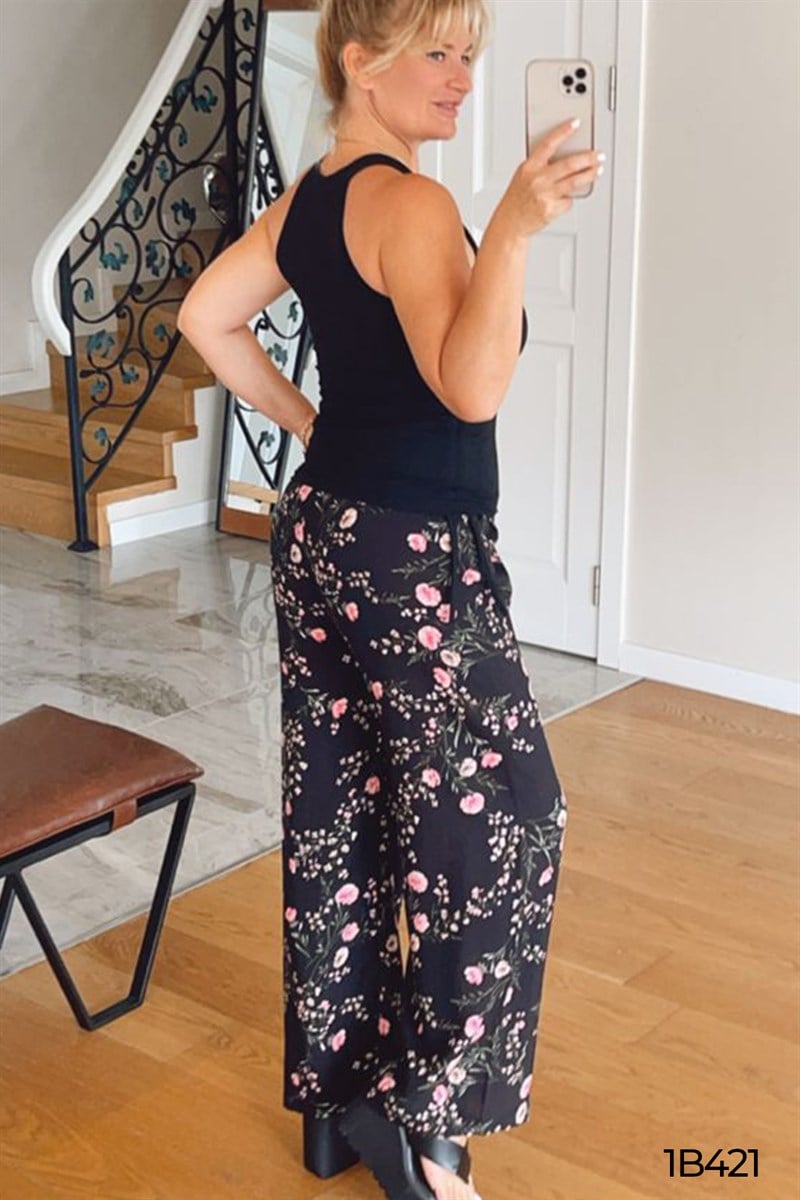 Beli Lastikli Bol Kesim Pantolon